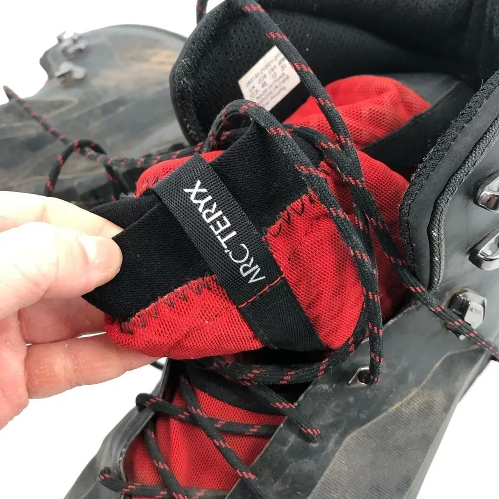 Arc’Teryx Bora 2 Mid GTX Hiking Boots Mens Size 13 Black‎ Red Liner